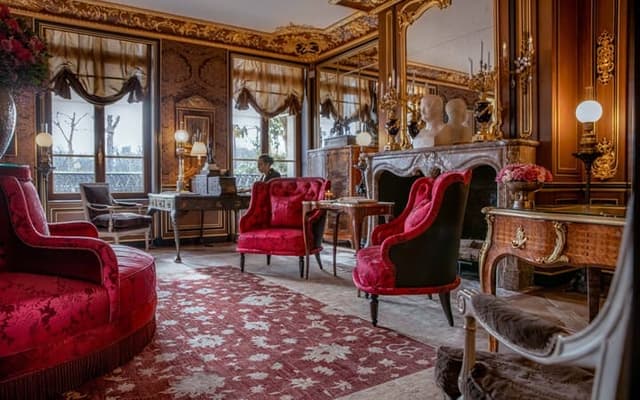 La Réserve luxury hotel